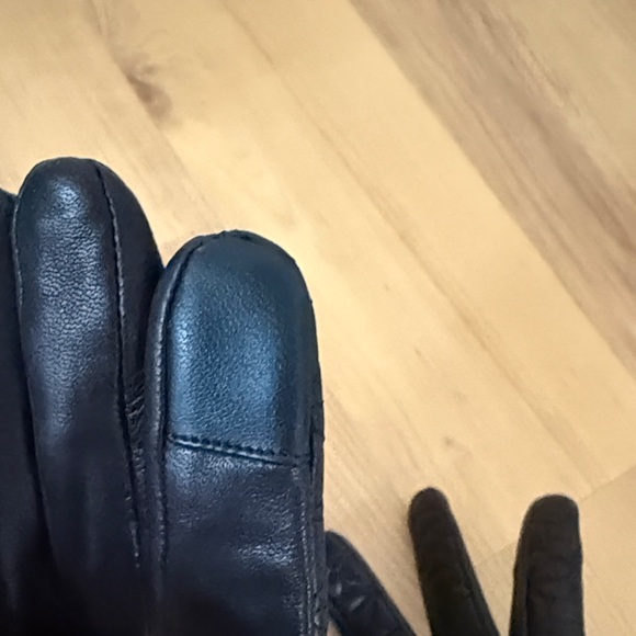 Kate Spade Floral Quilted Black Gloves-New! - Picture 7 of 8